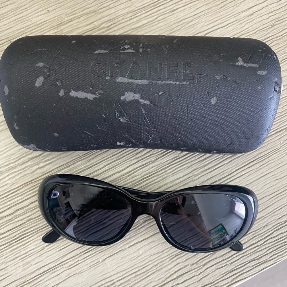 Chanel Y2k Sunglasses - image 7